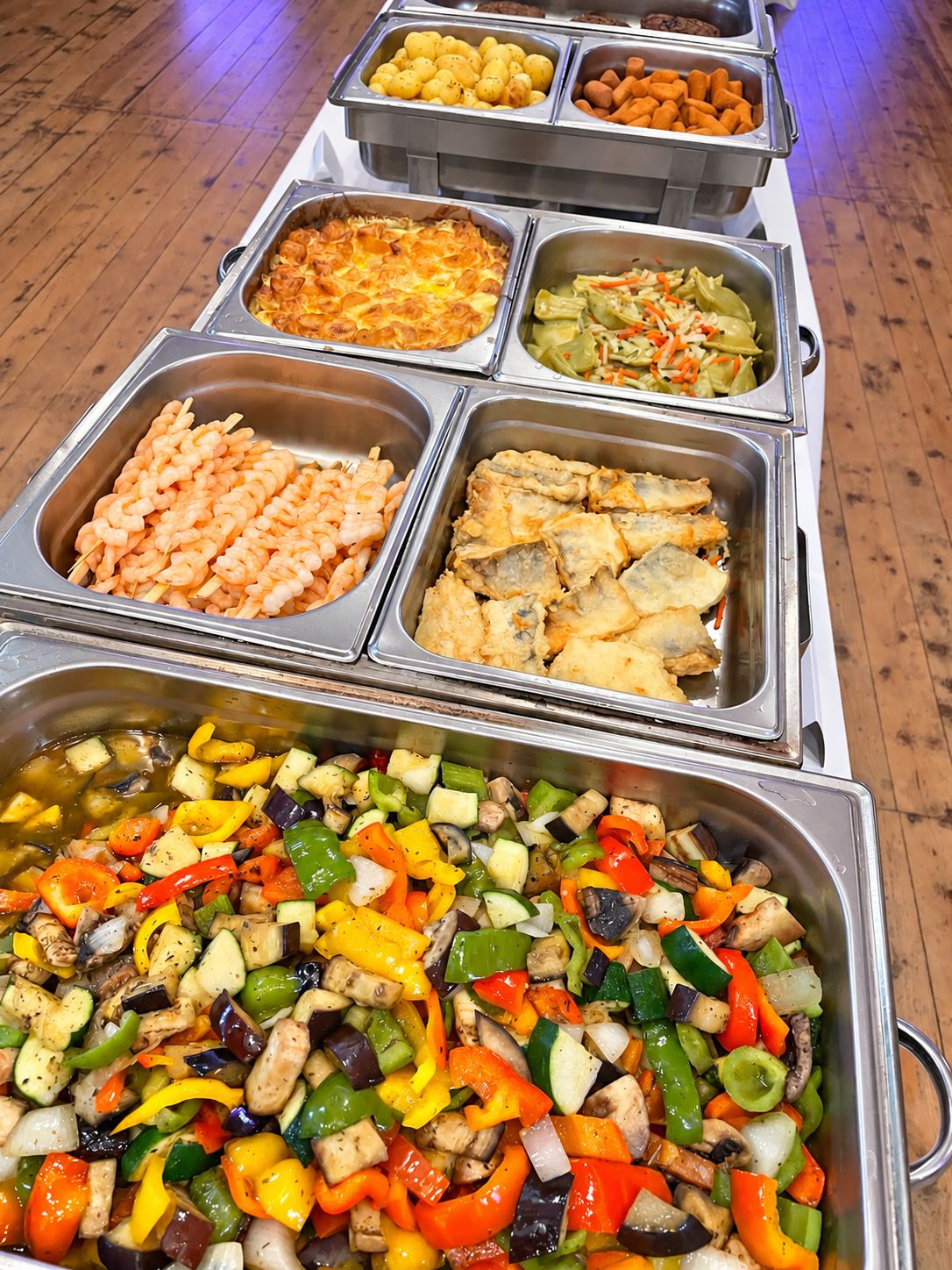Mediterranes Gemüse am warmen Buffet