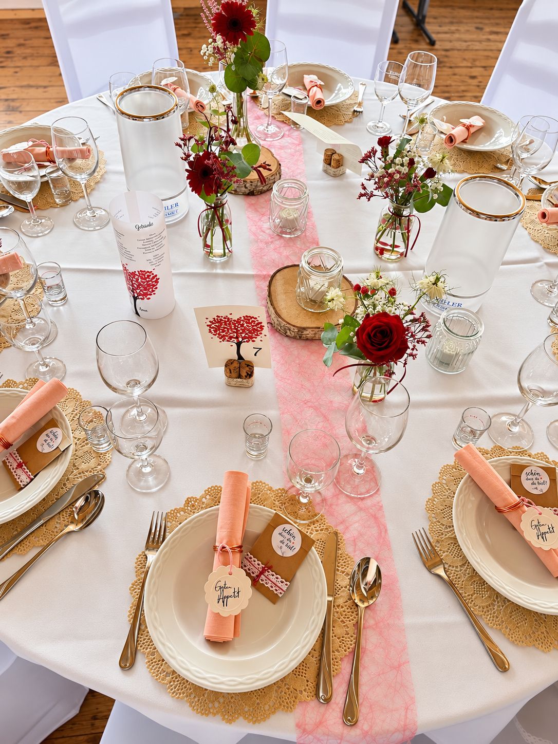 Tischdeko in Rosé und Gold am Hof Moorblick